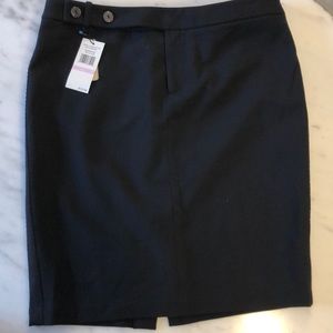 NWT penguin women’s skirt